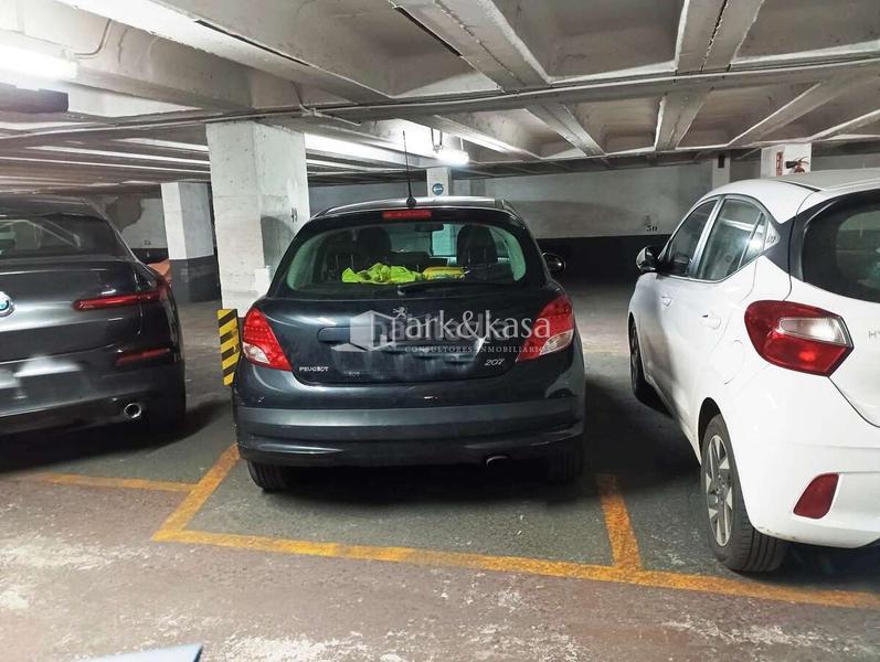 Foto 0c12e3fa-fa21-40e6-a09c-48d8966baf71. Aparcament cotxe a La Xerea Valencia