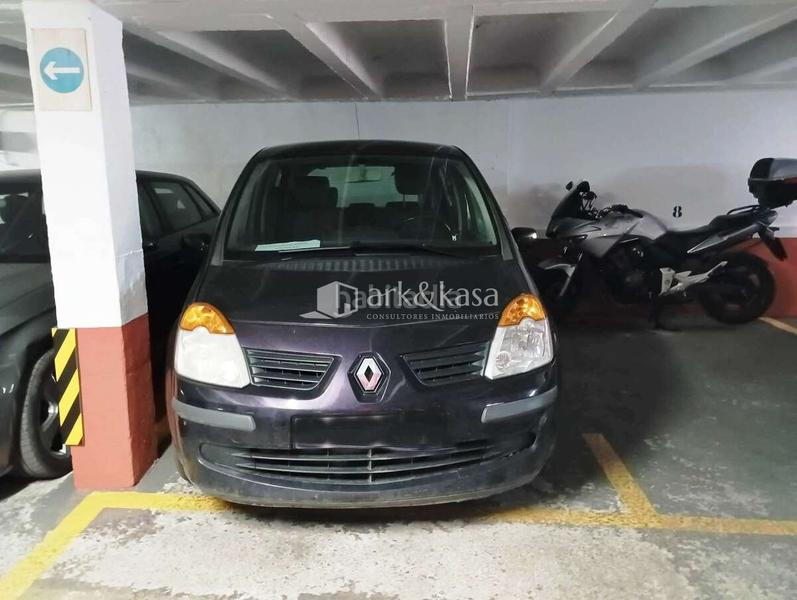 Foto 7fc68780-9e5e-4c43-bd9c-906608a3cc85. Aparcament cotxe a La Xerea Valencia