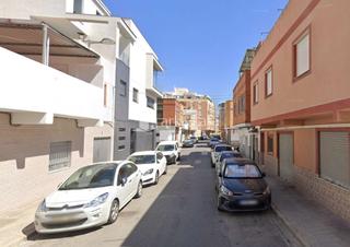 Miete Etagenwohnung in Avenida de Abril-9 de Octubre. Acogedor piso en puerto de sagunto.