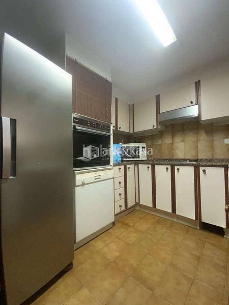 Foto 35b8a488-d376-4a17-a27e-98c4f6109054. Affitto appartamento con riscaldamento parcheggio in Valencia