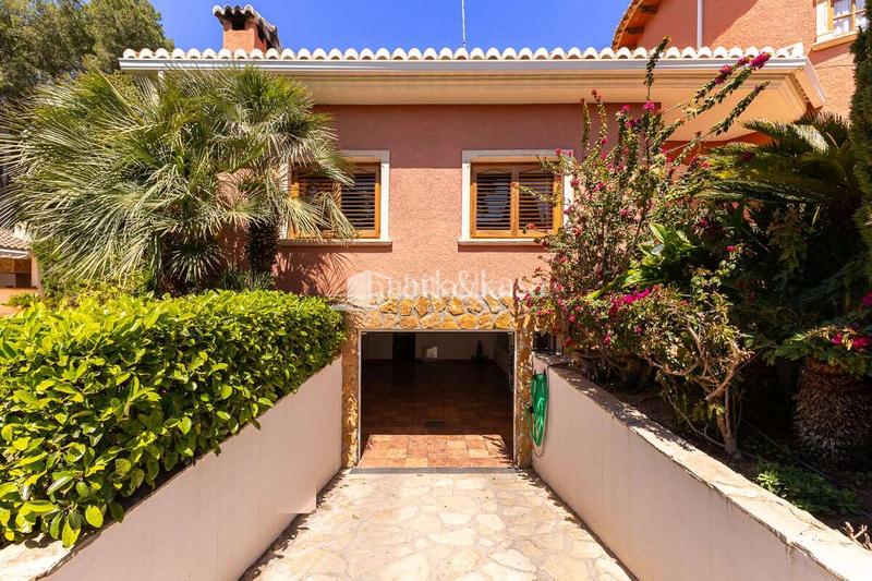 Foto 0cc1a5da-6890-49a8-b2cf-848eb4839799. Xalet amb calefacció aparcament piscina a Entrepinos Eliana (l´)