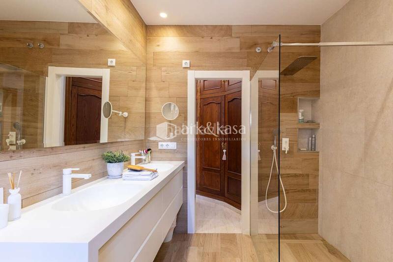 Foto 388cee92-53d1-453b-8d28-19a65f8137fa. Xalet amb calefacció aparcament piscina a Entrepinos Eliana (l´)