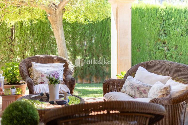 Foto 4eef18ff-c3c9-43b1-933c-3cc5c0b73222. Xalet amb calefacció aparcament piscina a Entrepinos Eliana (l´)