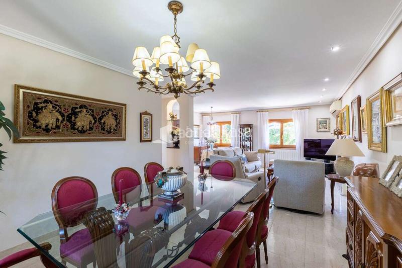 Foto a486f2c0-ea4f-411c-a16a-9fea6425c316. Xalet amb calefacció aparcament piscina a Entrepinos Eliana (l´)