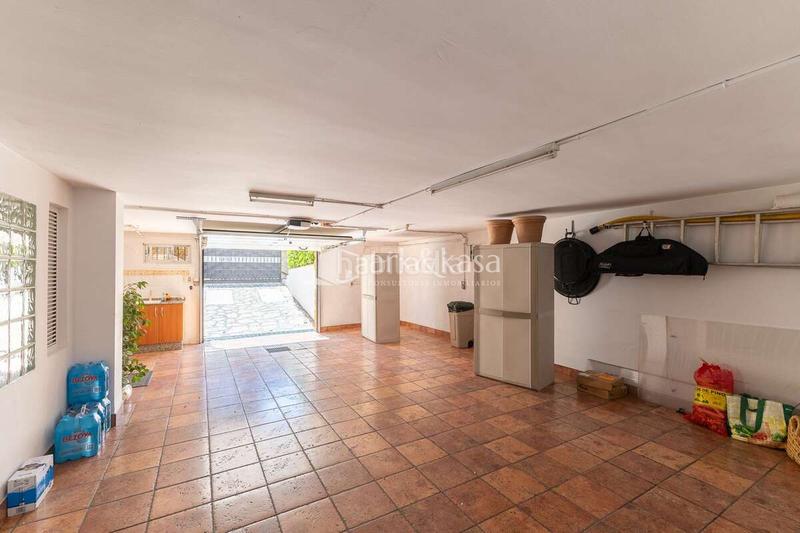 Foto c83dedbb-a668-4c93-9b3f-8e4537ddd0f7. Xalet amb calefacció aparcament piscina a Entrepinos Eliana (l´)