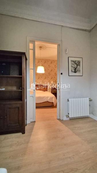 Foto 717b67f2-c029-4caf-8ae7-594391f330b6. Flat with heating in Russafa Valencia