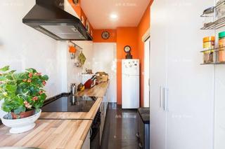 Etagenwohnung in Russafa. Venta de piso en zona centro.