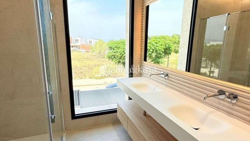 Foto 38f35d39-6097-4c08-b42e-a378a6287d5f. Chalet avec parking piscine dans Torre en Conill-Cumbres de San Antonio Bétera