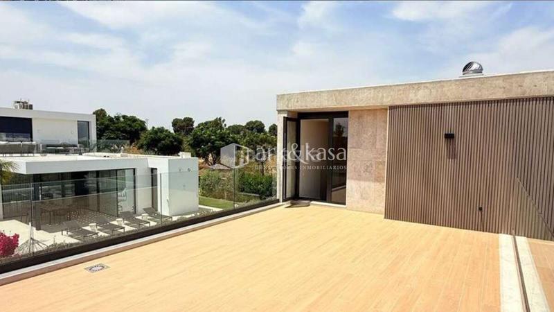 Foto f7c078aa-b8d6-4ca1-80e4-66c9a61ac51d. Chalet avec parking piscine dans Torre en Conill-Cumbres de San Antonio Bétera