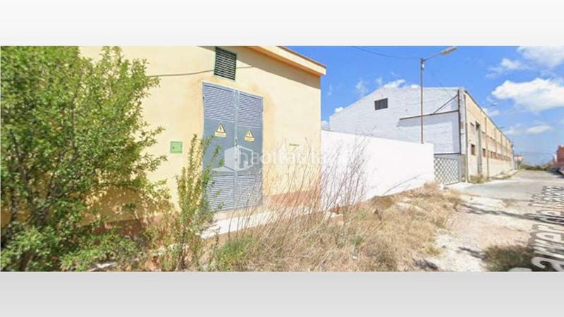 Foto db01a393-a546-4d39-9879-6969e338eeab. Terrain industriel dans Moncada