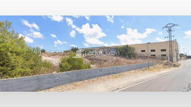 Foto 03c9ceee-1e7a-4061-b58a-4a32b23adf23. Industrial plot in Moncada