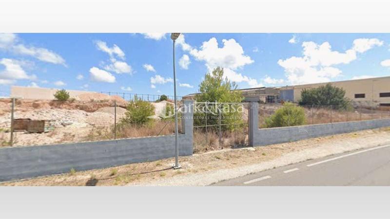 Foto 52745838-618f-4b3c-a88d-e1a3b60f6838. Industrial plot in Moncada