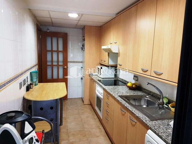 Foto 3ce256be-e294-41d4-a1b1-c439ee001393. Zweistöckige wohnung mit parking pool in Penya-Roja - Avda. Francia Valencia