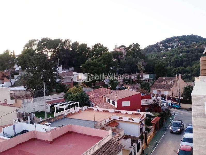 Foto 0092cfa6-e09f-4bbc-b67b-e919b9fe3126. Ático semiático venta en Casco Urbano Náquera