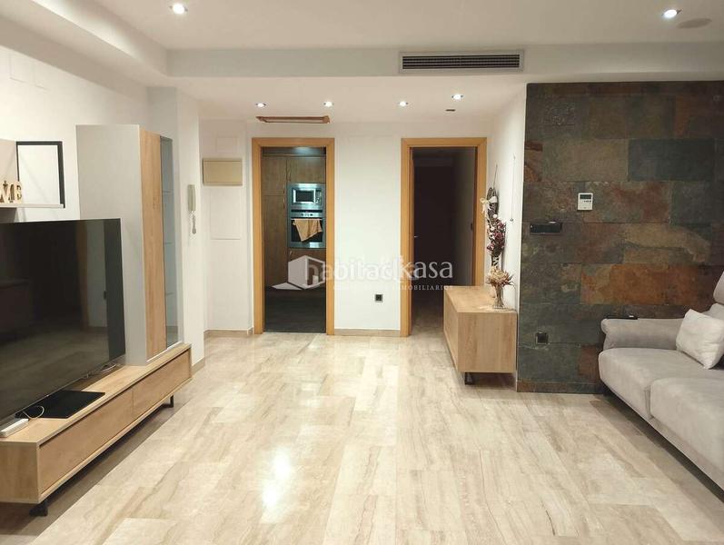 Foto 071ad318-b888-469e-a382-61f1719548ce. Ático semiático venta en Casco Urbano Náquera