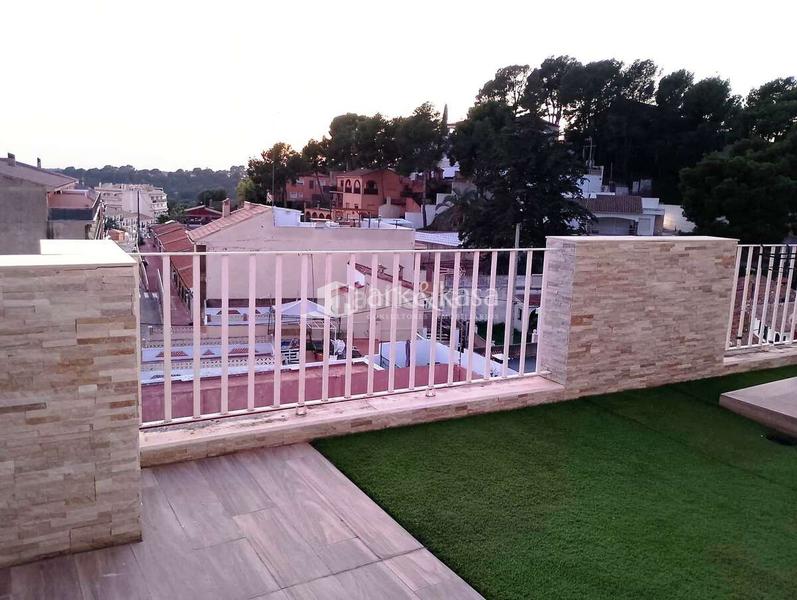 Foto afb4db1b-e107-4570-82a6-e5514fe62b38. Ático semiático venta en Casco Urbano Náquera