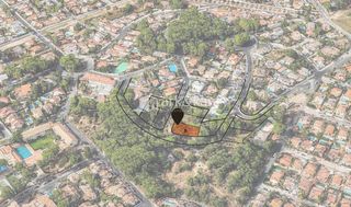 Terreno residencial en Montesol. Parcela venta en leliana urb. la pinada