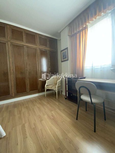 Foto 101612ed-3595-4a06-80ee-dc346a45f2e9. Rent flat in Aiora Valencia