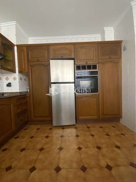 Foto 1849bc45-e369-44d4-88ab-2f763b35f19b. Rent flat in Aiora Valencia