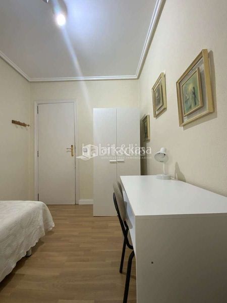 Foto 486573f0-3745-4c28-a056-132f715fcd3b. Rent flat in Aiora Valencia