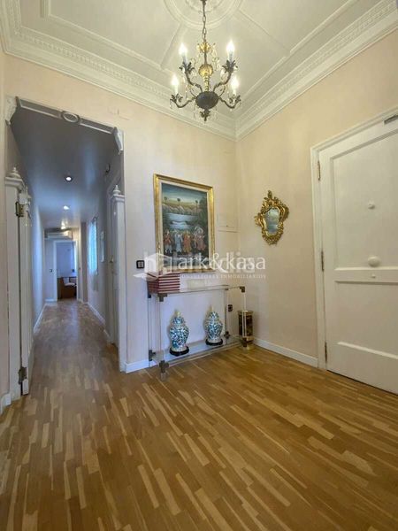 Foto 5c2d4f4e-fa72-4e3e-999c-3044d7c21646. Rent flat in Aiora Valencia