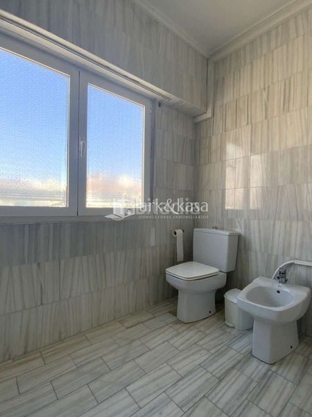 Foto 84c22f5f-946d-4c9d-b5e8-78895d35626d. Rent flat in Aiora Valencia