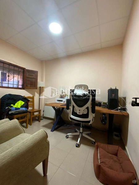 Foto 1b4dea10-9101-4f65-bd25-feaa0ce99910. Xalet amb calefacció aparcament a La Cañada Paterna