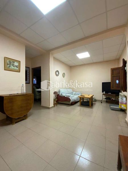 Foto 35b04d37-6de4-4e00-9dfb-5dd702f34eea. Xalet amb calefacció aparcament a La Cañada Paterna