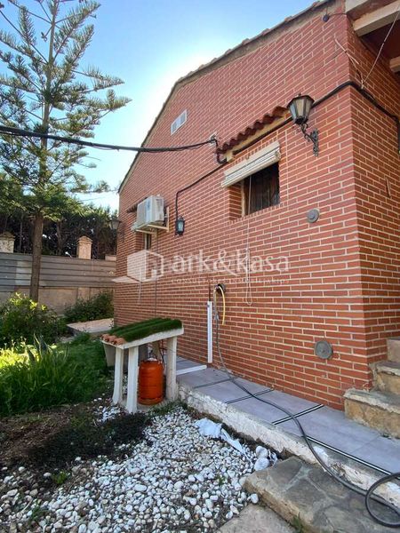 Foto c4f83239-2302-4a23-80ec-b1ea5e6a6ce6. Xalet amb calefacció aparcament a La Cañada Paterna