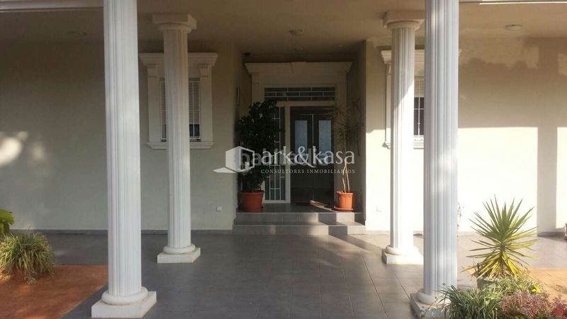 Foto 2e5c527b-f61a-4fb9-97a8-4f1f296064a3. Chalet  individual venta en Picassent