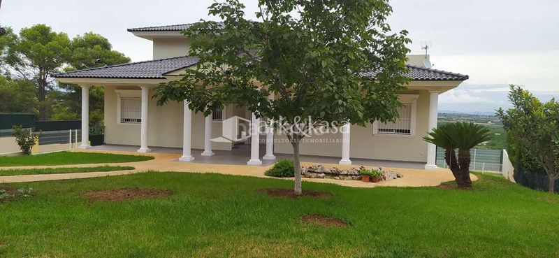 Foto 5c97f3b4-d784-4f96-8dac-d5435428d974. Chalet  individual venta en Picassent