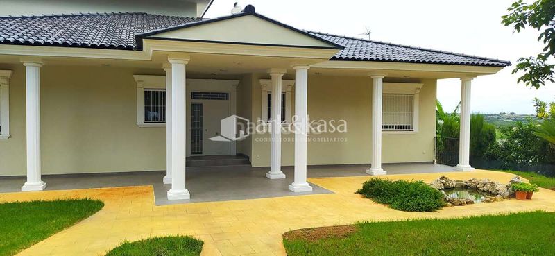 Foto 7d809aed-d1d7-4937-abbd-ccdeb61a4dff. Chalet  individual venta en Picassent