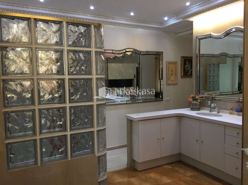 Foto aa971748-0f46-4c33-9cea-822b4cd2931f. Chalet  individual venta en Picassent