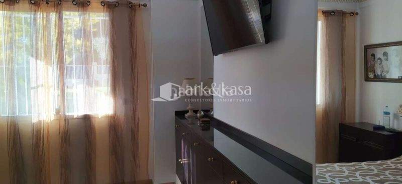 Foto aecbdf5f-1625-499e-a193-d6bc2fa16469. Chalet  individual venta en Picassent