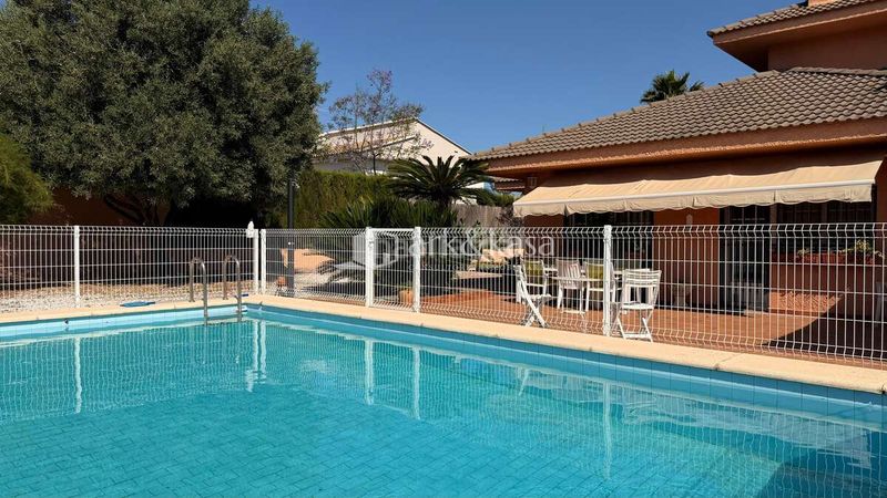 Foto fe5b22e6-de42-4e5e-b9e0-a5ac7629795a. Xalet amb calefacció aparcament piscina a Rascanya Pobla de Vallbona (la)