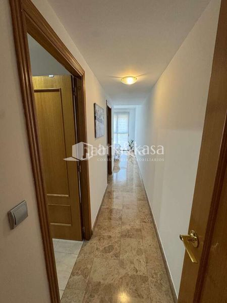 Foto b2f5d680-e4bc-4e7c-9acd-98784b732864. Affitto appartamento con parcheggio piscina in Penya-Roja - Avda. Francia Valencia