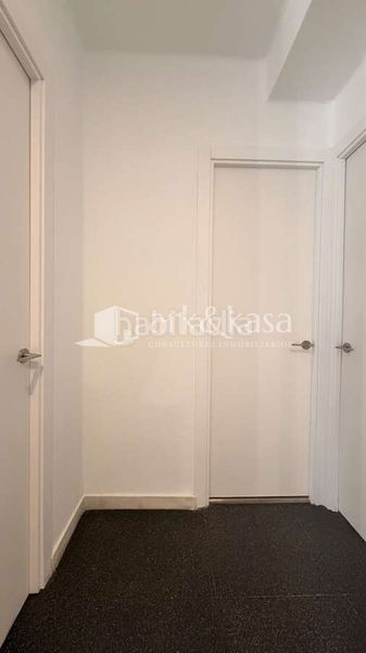 Foto 9fe383bd-f396-4eee-a66d-938251d14e11. Rent flat in Aiora Valencia