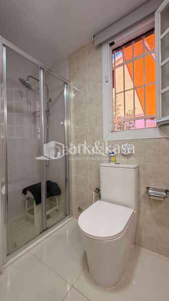 Foto c5bc79a6-8843-41c9-85b7-9305db69f983. Xalet amb calefacció aparcament piscina a San Antonio de Benagéber