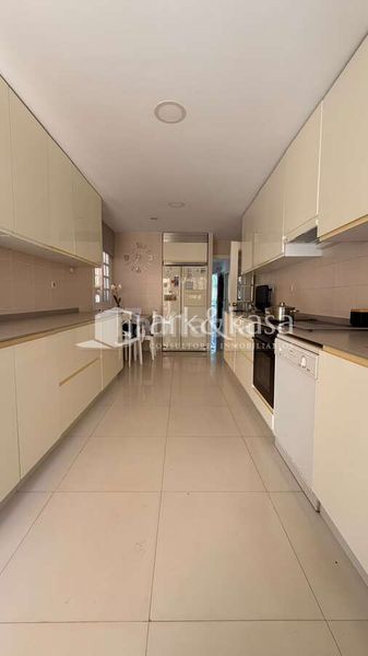 Foto ce083387-6352-4e65-ae0d-7418ccdf8a67. Xalet amb calefacció aparcament piscina a San Antonio de Benagéber