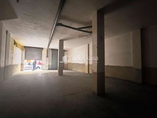 Lloguer Local Comercial a El Carme. Bajo alquiler zona el carmen