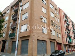 Lloguer Local Comercial a Foios. Bajo alquiler en foios
