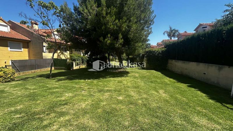 Foto 73a91d9d-34d0-44e9-8096-5274c00c0254. Lloguer casa adossada amb calefacció aparcament piscina a Bétera