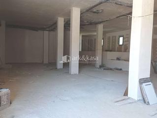 Lloguer Local Comercial a Safranar. Bajo alquier zona tres forques