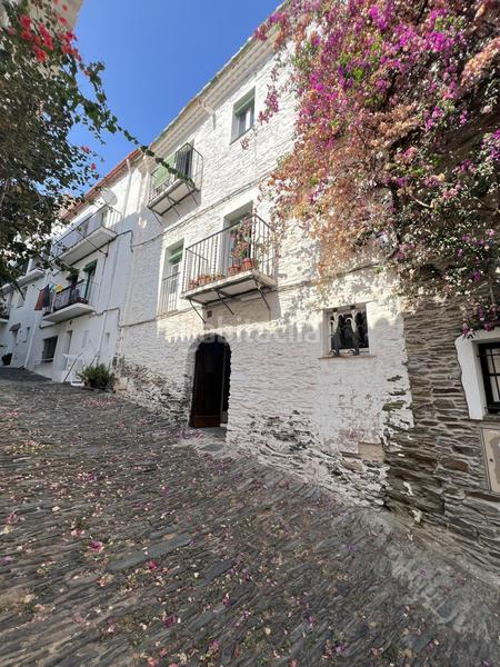 Foto 189742c9-d0cd-4c5a-9adb-bb7fd891f104. Casa  de pueblo con mucho encanto y vistas al mar.casa de pueblo con vistas al mar y excelente ubicación, situada en medio de cadaq en Cadaqués