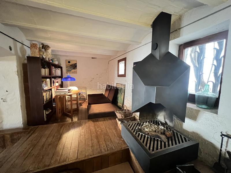 Foto 1dde5b4e-63f8-4d89-abe5-8ee6f6a652de. Casa  de pueblo con mucho encanto y vistas al mar.casa de pueblo con vistas al mar y excelente ubicación, situada en medio de cadaq en Cadaqués
