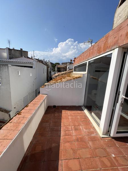 Foto 230e2b47-39a8-444e-8faf-dd8887774c69. Casa  de pueblo con mucho encanto y vistas al mar.casa de pueblo con vistas al mar y excelente ubicación, situada en medio de cadaq en Cadaqués