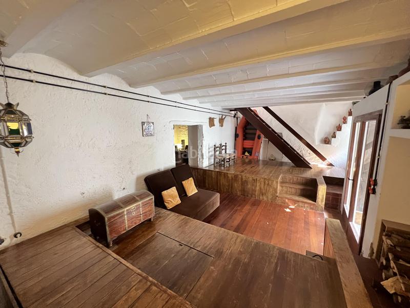 Foto 48805dcb-7f29-42c9-b058-867f4ca8a09f. Casa  de pueblo con mucho encanto y vistas al mar.casa de pueblo con vistas al mar y excelente ubicación, situada en medio de cadaq en Cadaqués