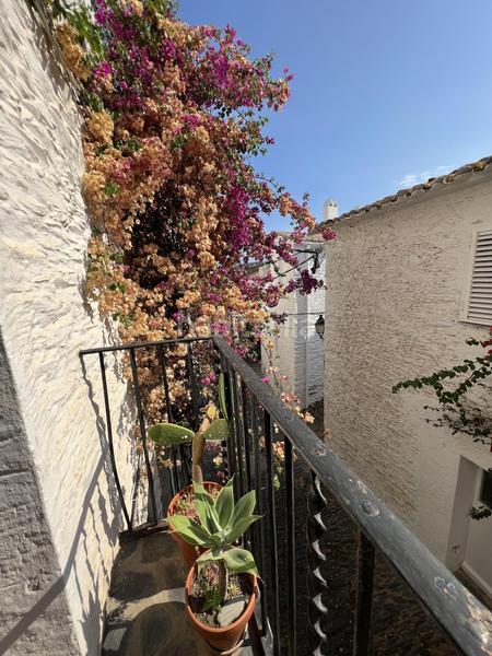 Foto 816b5b5f-a3cf-4bf3-88fe-1a7c0864343b. Casa  de pueblo con mucho encanto y vistas al mar.casa de pueblo con vistas al mar y excelente ubicación, situada en medio de cadaq en Cadaqués