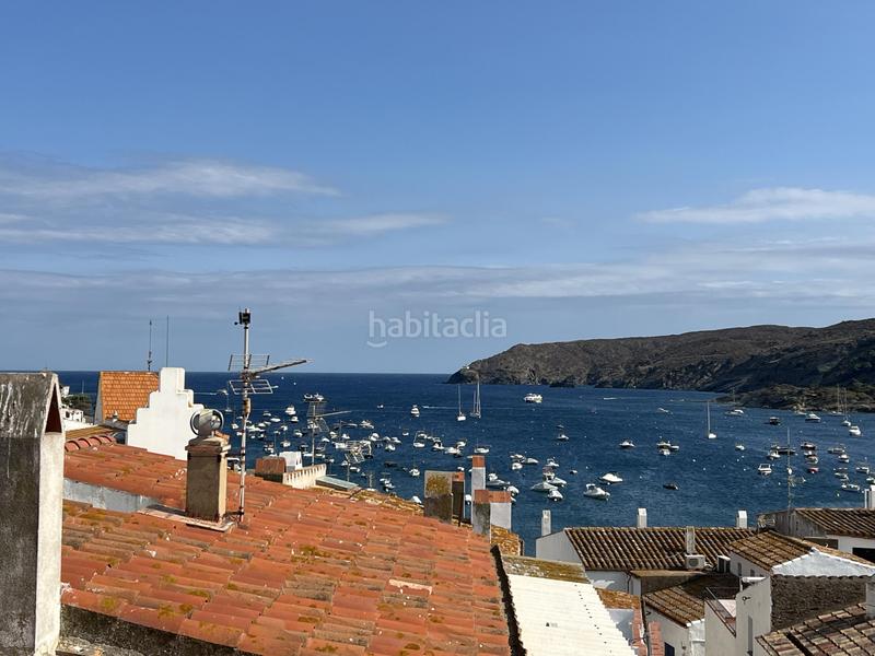 Foto b9f06fde-cda0-46f0-933d-87c7dc9e9436. Casa  de pueblo con mucho encanto y vistas al mar.casa de pueblo con vistas al mar y excelente ubicación, situada en medio de cadaq en Cadaqués