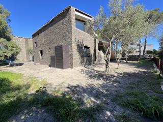 Casa  S'aranella. Casa de obra nuevacasa con estudio, situada en la zona de sarane